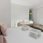 Karat Vila *
