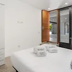 Karat Vila