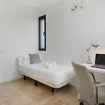 Karat Vila