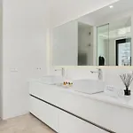 Karat Vila