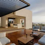 Karat Vila *