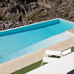 Karat Vila
